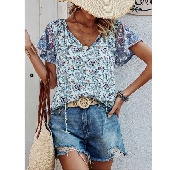 Blue Floral Printed Boho Short Sleeve Shirt V-Neck Ties - Picture 4 of 7